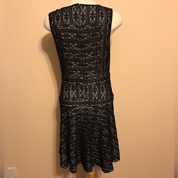 Vince Camuto Women’s Dress - Picture 4 of 5